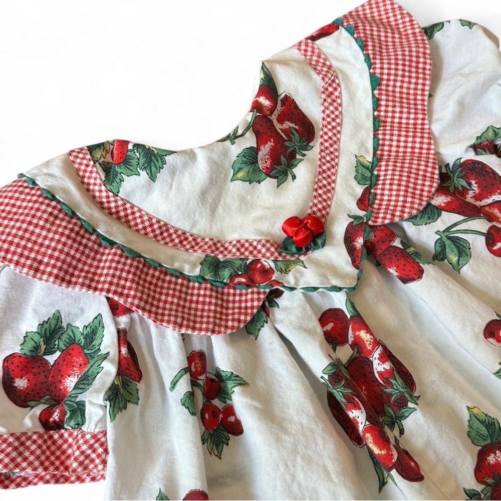 Vintage Baby Thomas Strawberry 🍓 Print Romper 6 months